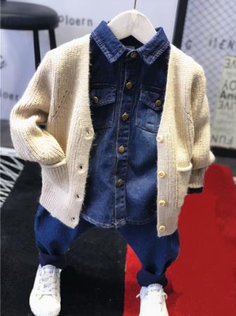 Children's jacket set children's clothing baby clothes boys' clothing solid color knit cardigan + denim shirt + jeans